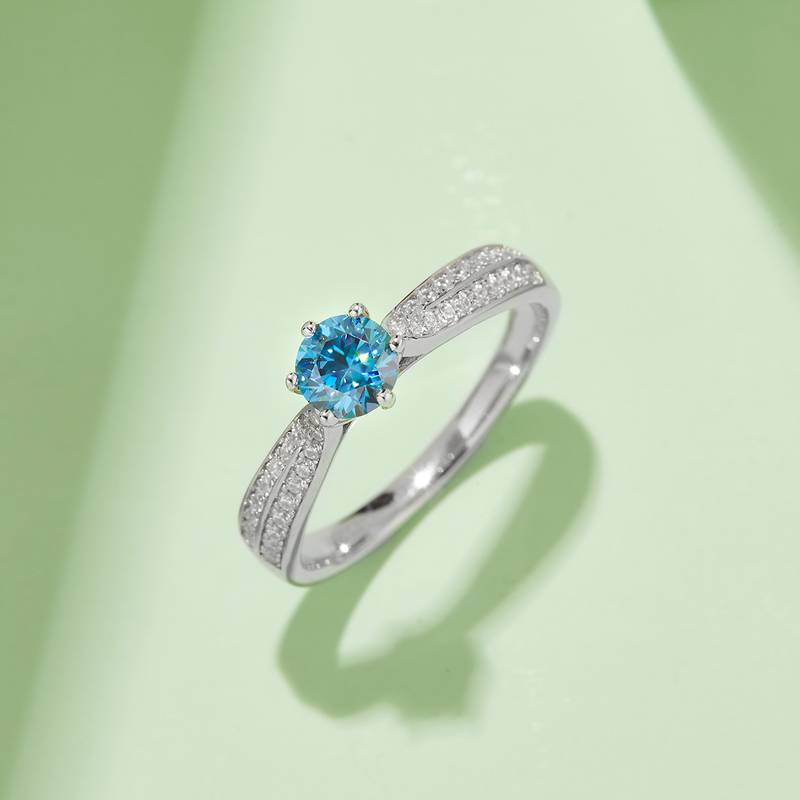 豪镶星光皇后S925银镀白金MoissaniteWomen's Ring50分D级